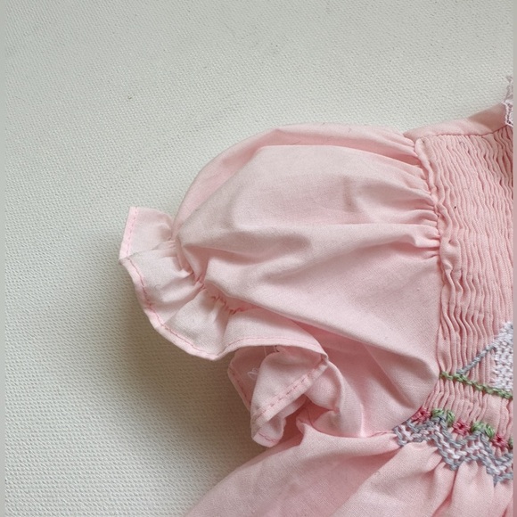 Vintage - Baby Smocked Collar Dress - Short Puff Sleeve Lace Details- Size 3-6m - Picture 3 of 7